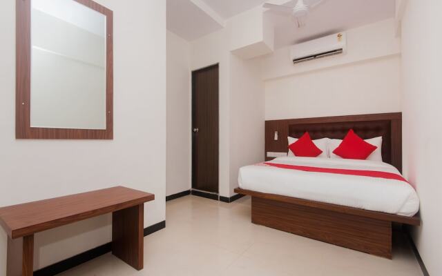 Oyo 15717 Rk Residency