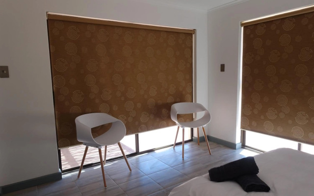 Modern secure beach house in Mykonos