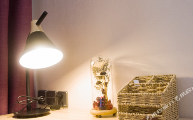 Spacebox Hotel (Shanghai Jiao Tong University)
