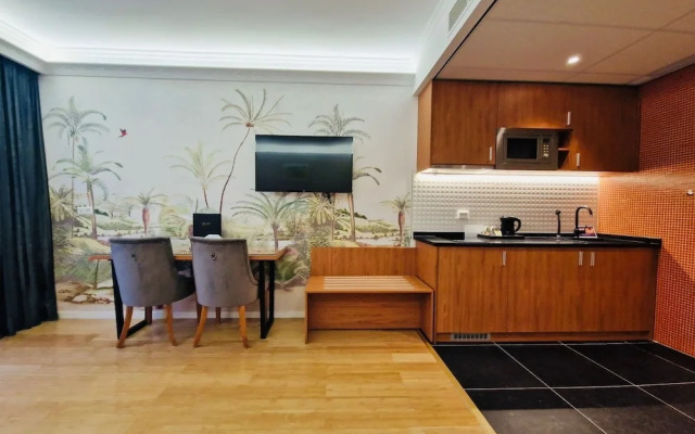 Chasse Hotel Residency