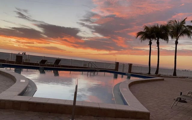 The Beach House 2 Bedroom Condo