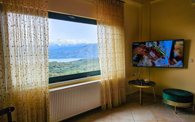 Villa Aitheras - Mountain View & Garden