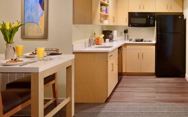 Wyndham Summerfield Suites