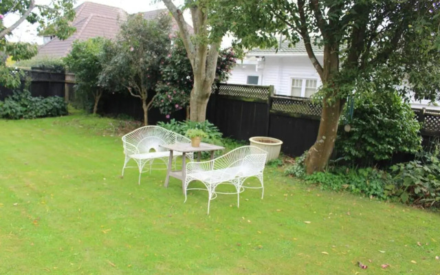 Bungalow by Cornwall Park