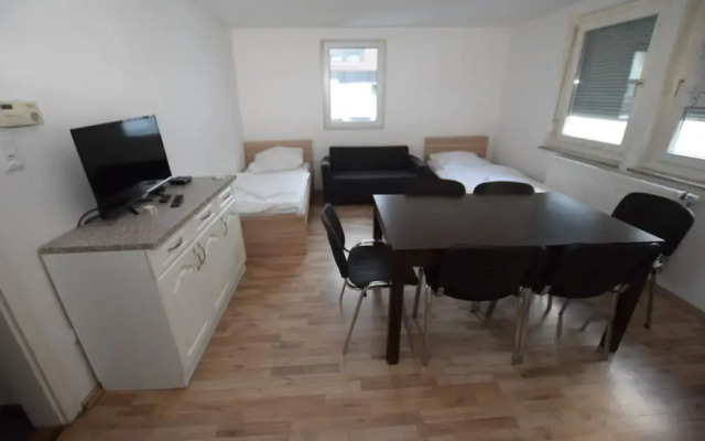 AB Apartment 15