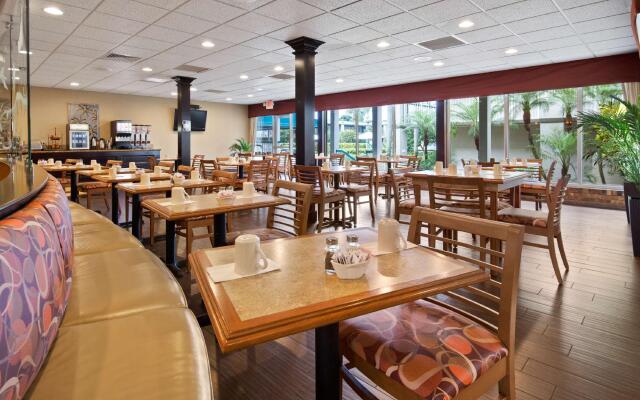 Best Western Downtown Stuart