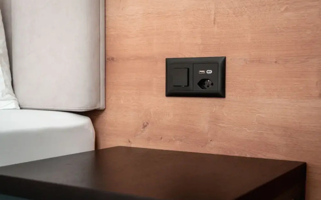 Ascona Lodge, Pool & Garden Retreat