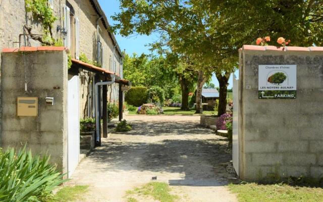 Les Noyers Aulnay