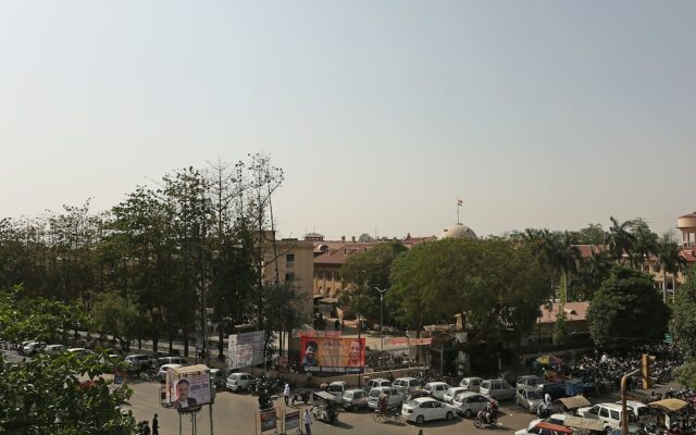 OYO 1807 Hotel Platinum Inn