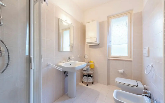 Peaceful Apartment In Deiva Marina