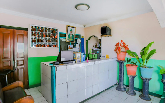 SPOT ON 90100 Hotel Kediri Bandungan – Lobby – Bandungan