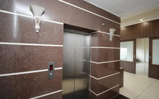 Hotel Dhingra By OYO Rooms