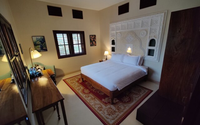 Yushili Hotel & Restaurant