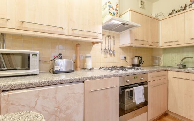 Central 2 Bedroom Pimlico Flat