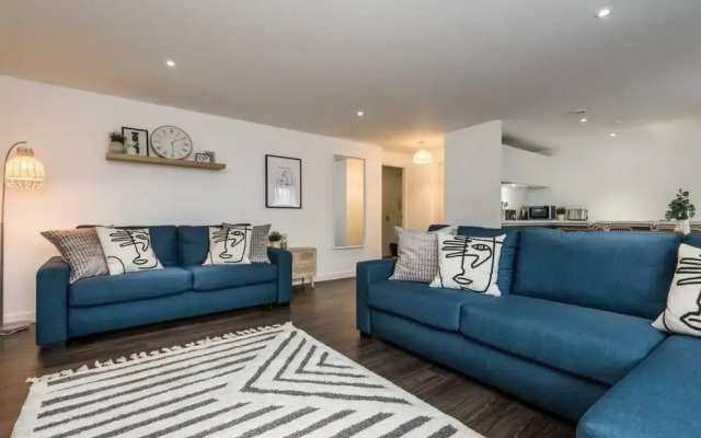 Host Apartments The Scandi Hideaway