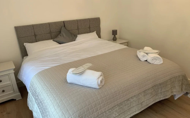 Vale of Belvoir Idilic Country Village Retreat