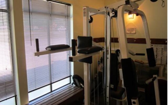 Country Squire Motor Inn