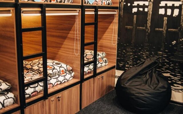 Anchor Park Capsule Hostel