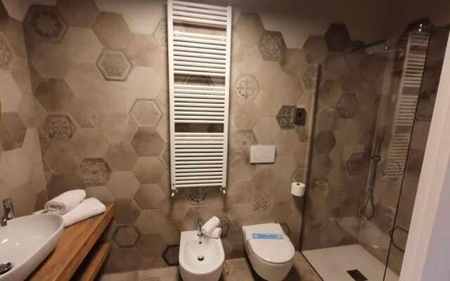 Ca' Uberti Palace Hotel , Mantegna Hotels