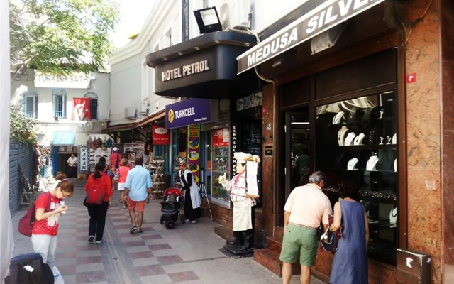 Esra Sultan Petrol Hotel