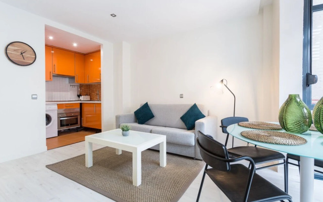 Отель limehome Madrid Calle de la Paloma