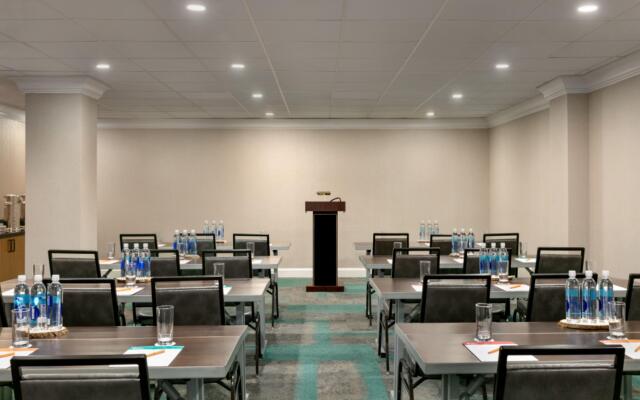 Hotel Indigo Savannah Historic District by IHG