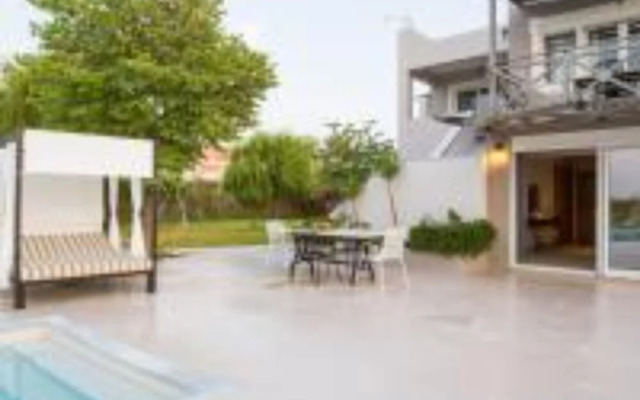 Villa Fivos With Private Pool by Lefkadastay