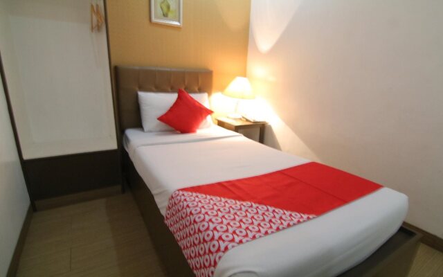 OYO 106 24h City Hotel