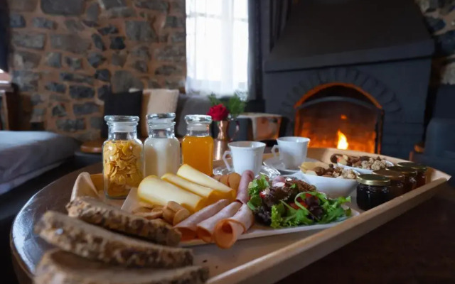 4 Seasons Premium Chalet