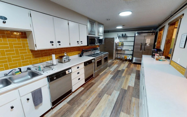 Pintler's Portal Hostel