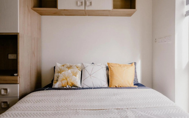 LA88 Bayview Apartment I