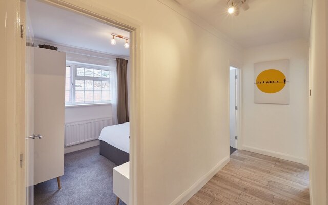 Host Stay Dacama Dene Grove