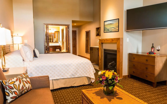 The Lodge at Columbia Point