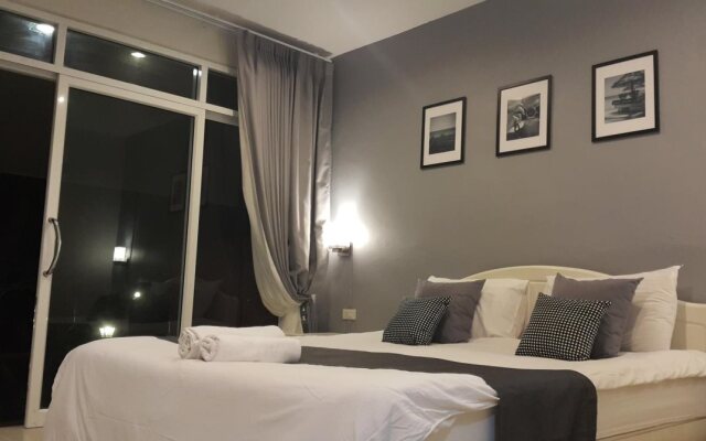 Baan Chao Mai Beach House