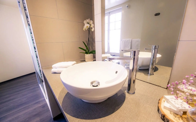 Hotel Le Lion d'Or et restaurant la Table du Lion