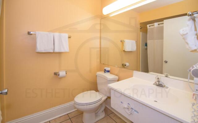 Naples Park Central Hotel