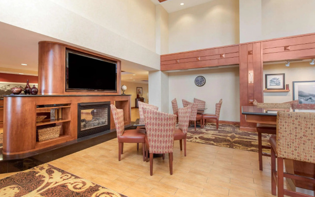 Hampton Inn & Suites Arcata