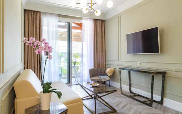 Ormos Luxury Suites Elia