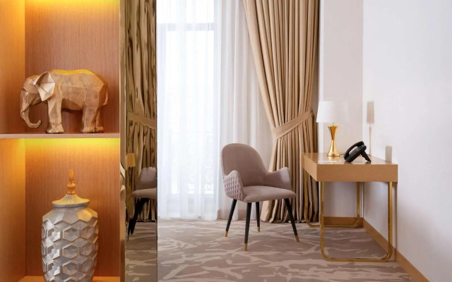 Вo'ston Hotel