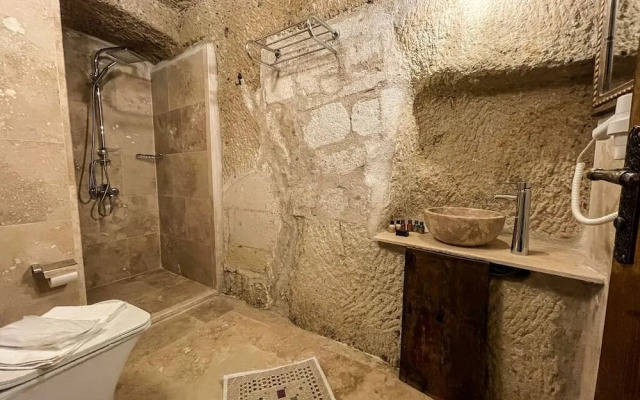 Takunya Cave Hotel