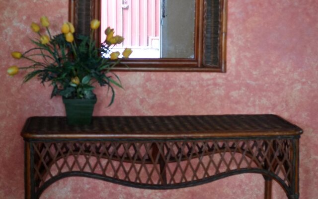 Chateau Veronica Apartelle