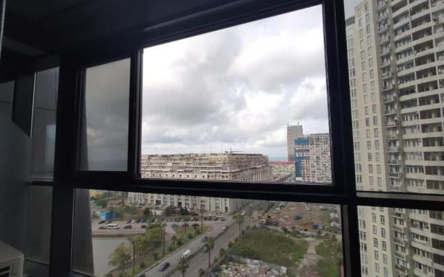 Leo Group Luxury Apartment 09-15 Alliance Palace