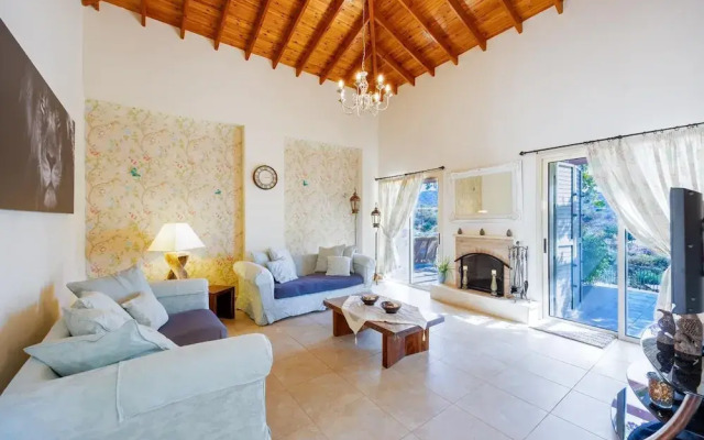 Villa Lone in Argaka