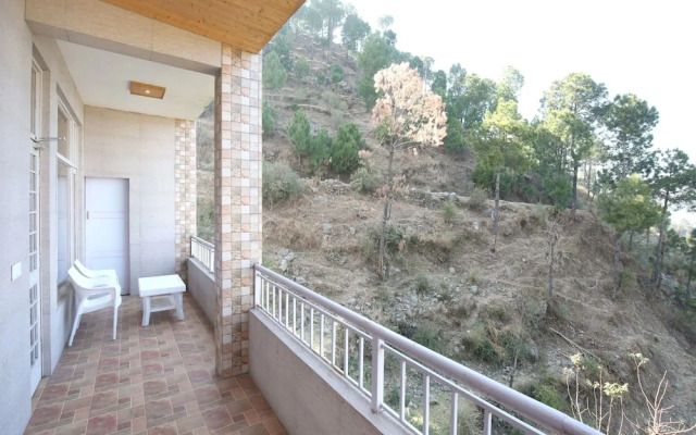 OYO 12170 Home Rustic Villa Kasauli