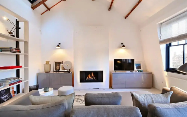 Super Premium - Cadogan Square 3 Bedroom Apartment