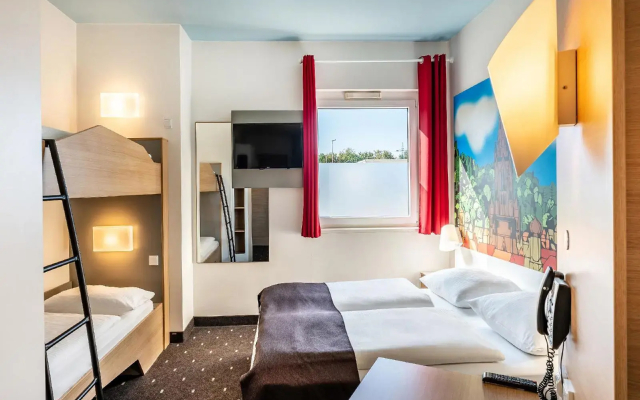B&B Hotel Freiburg-Süd