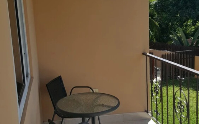 Executive Suites - Palms of Ottawa