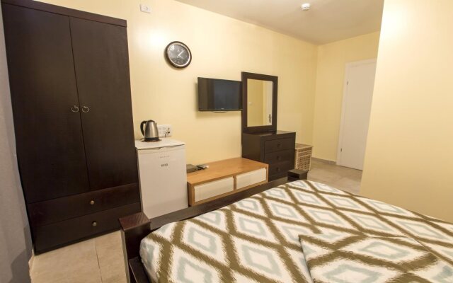 Laguardia Hotel
