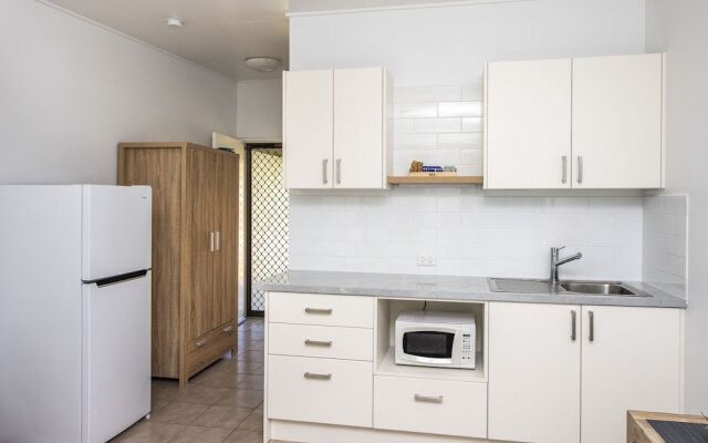 Bush Retreat Magnetic Island On Mandalay