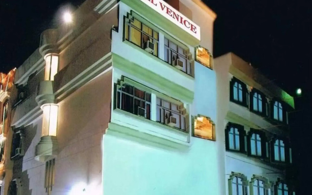 Hotel Venice Pathankot